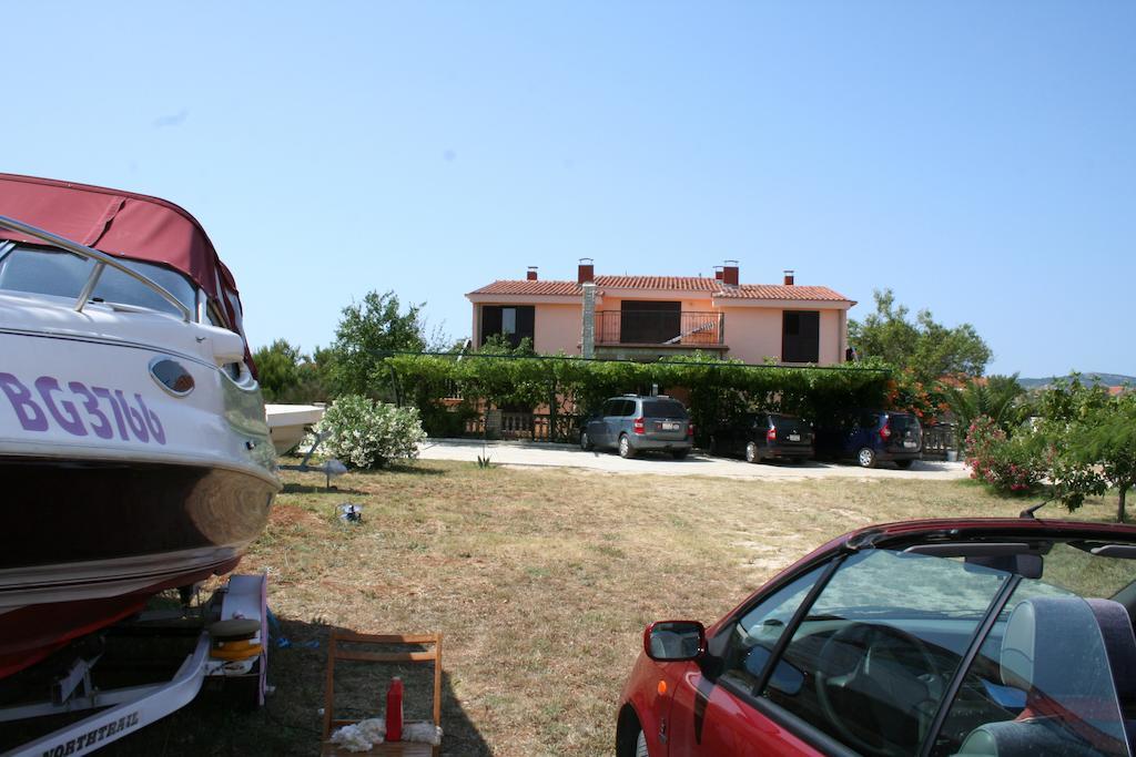 Apartments Santa Barbara Biograd Na Moru Buitenkant foto