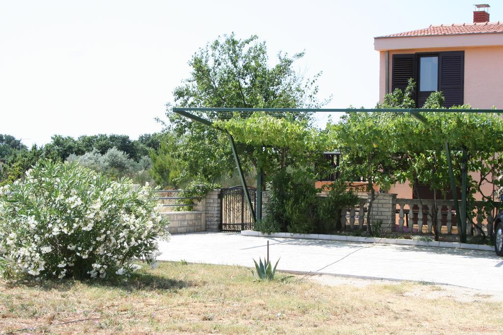 Apartments Santa Barbara Biograd Na Moru Buitenkant foto
